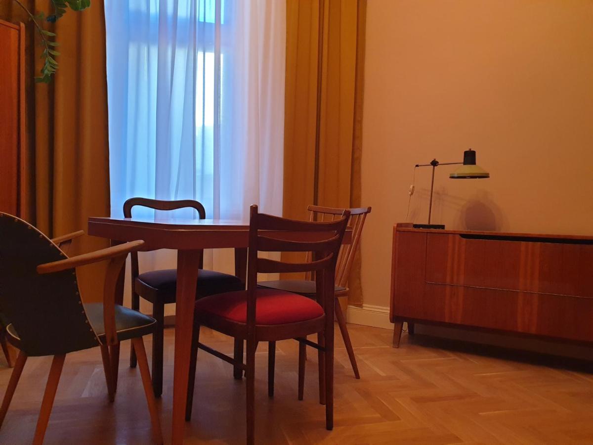Italiano Vero Ostrów Wielkopolski Exteriör bild
